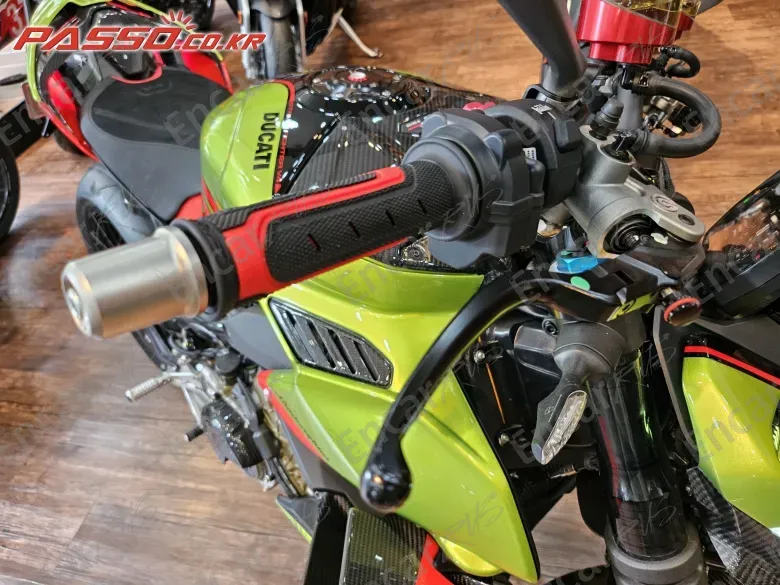 Ducati Streetfighter V4 Sp - фото 3