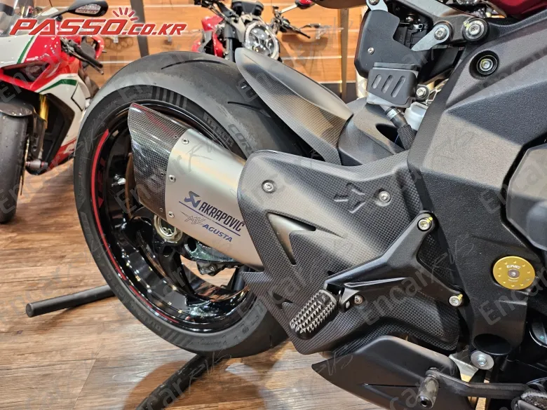 MV AGUSTA F3 RR - фото 6