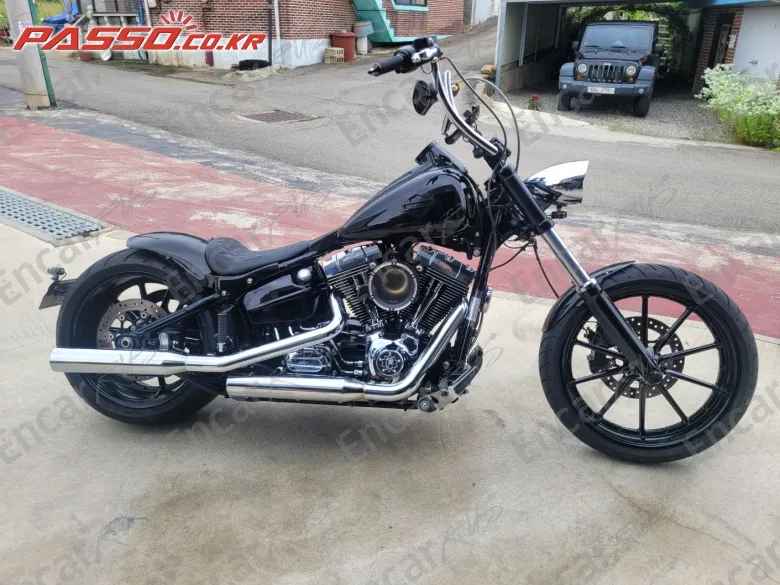 Harley-Davidson Breakout - фото 0