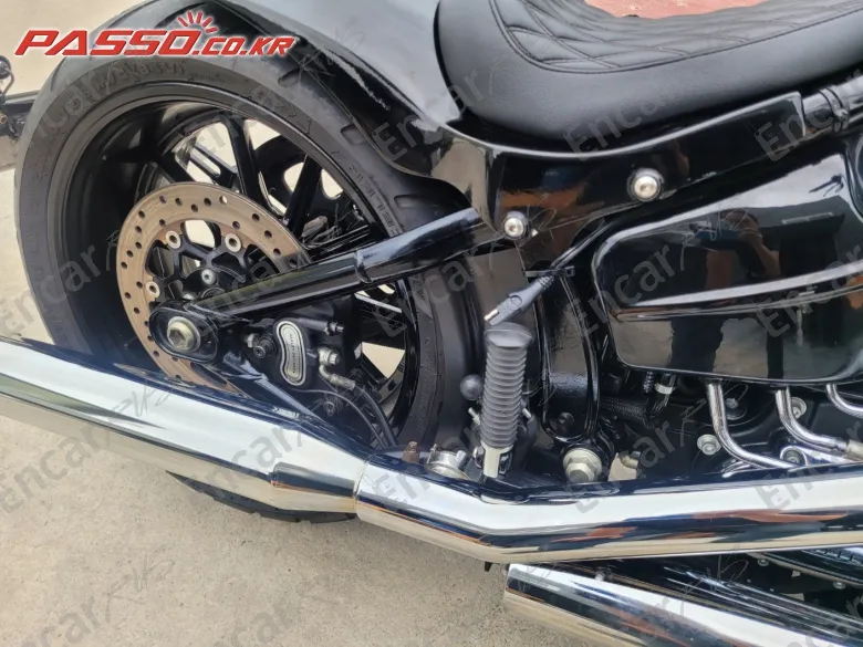 Harley-Davidson Breakout - фото 6