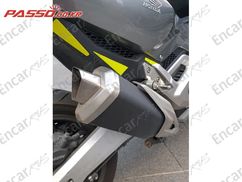 Honda Forza 750 - фото 6