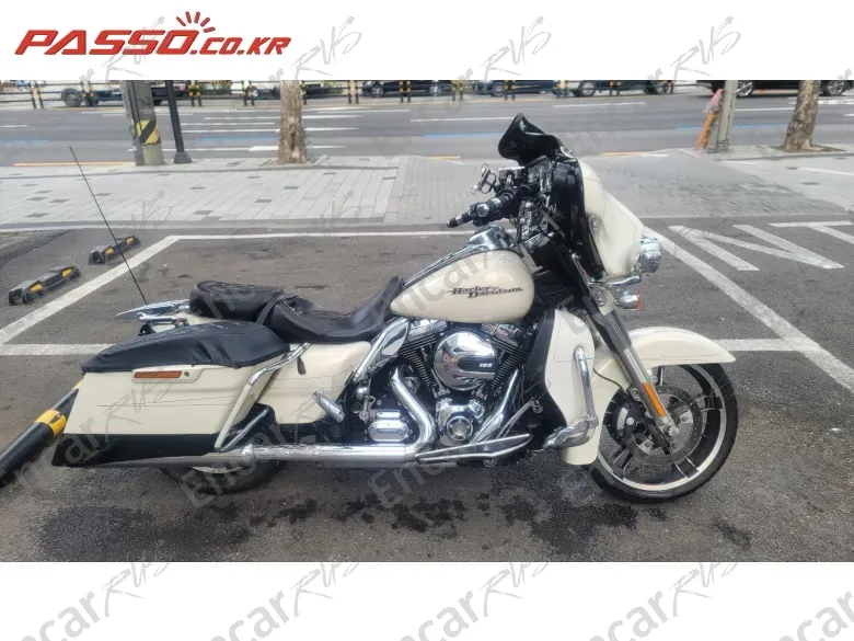 HARLEY-DAVIDSON FLHX - фото 0