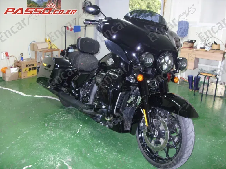 Harley-Davidson Flhxs Street Glide Special