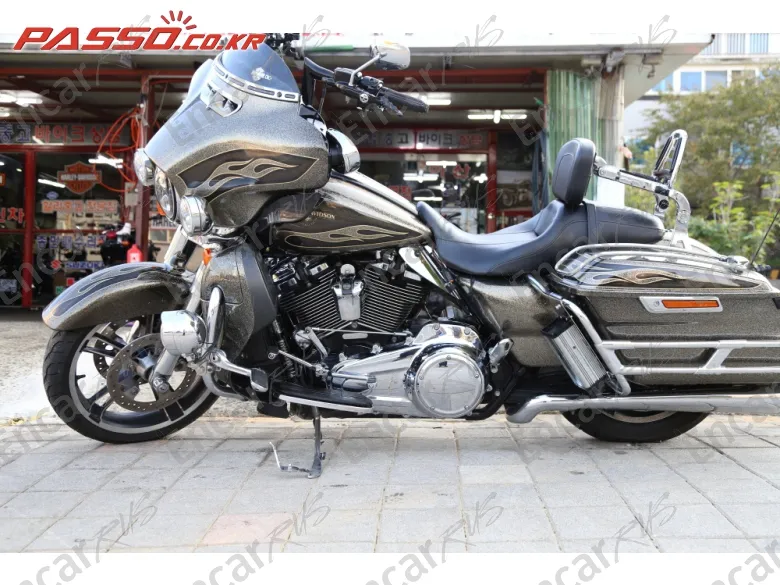 Harley-Davidson Flhxs Street Glide Special - фото 1