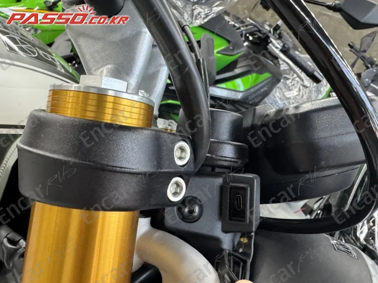 Triumph Speed Four - фото 3