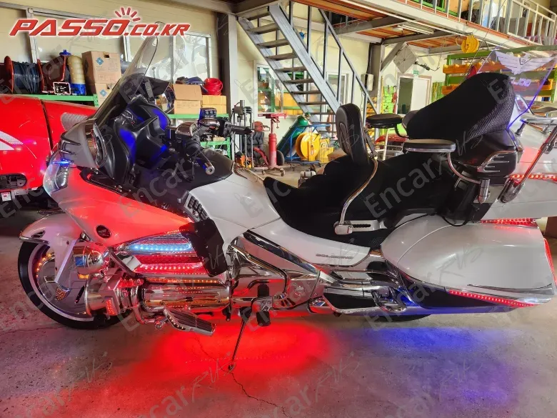 HONDA GOLDWING 1800 - фото 1