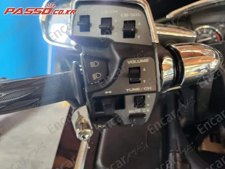 HONDA GOLDWING 1800 - фото 3