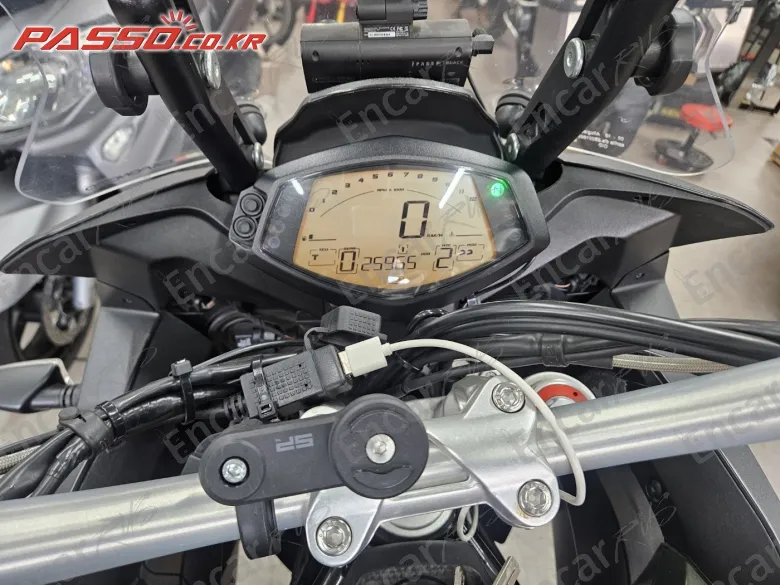 Aprilia Caponord 1200 - фото 6