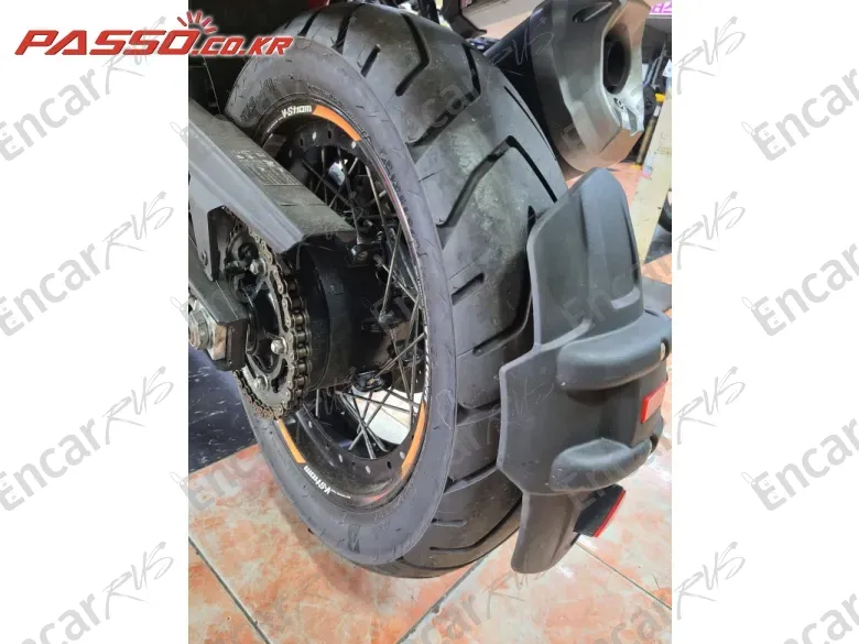 SUZUKI V STROM 1050 XT - фото 4
