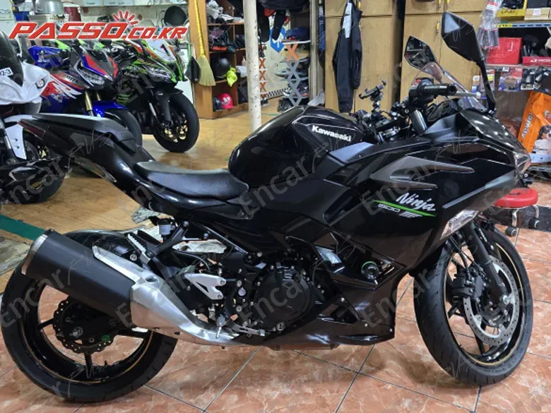 KAWASAKI ZX 500 R - фото 0