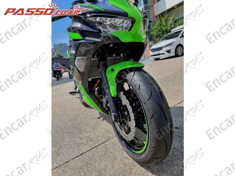 Kawasaki Ninja 650 Abs - фото 5