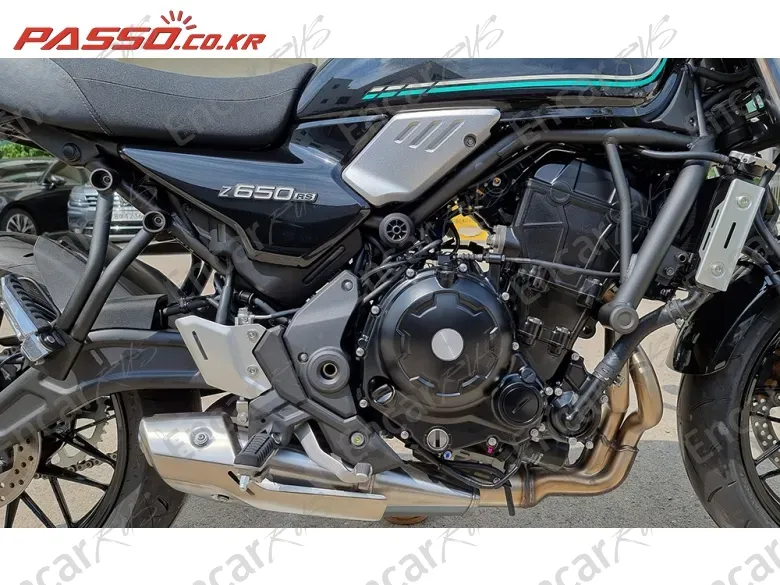 Kawasaki Z 650 Rs Abs - фото 4