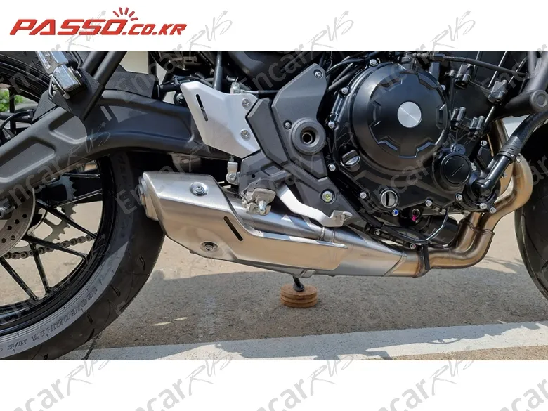 Kawasaki Z 650 Rs Abs - фото 6