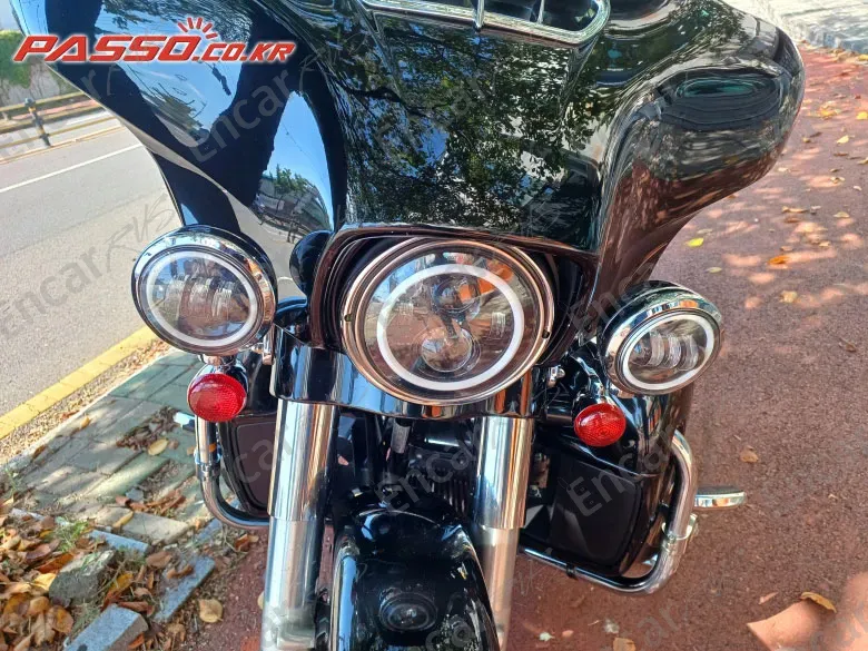 HARLEY-DAVIDSON FLHX - фото 3