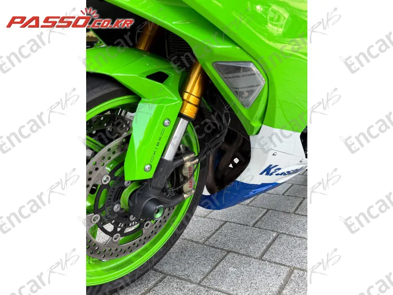 Kawasaki Zx 6 R - фото 5