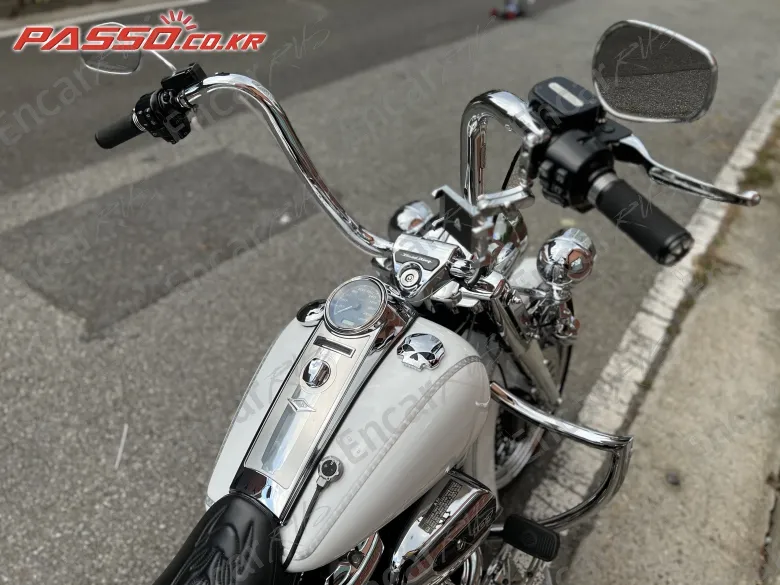 HARLEY-DAVIDSON FLHR - фото 3