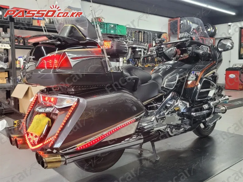 HONDA GOLDWING 1800 - фото 0