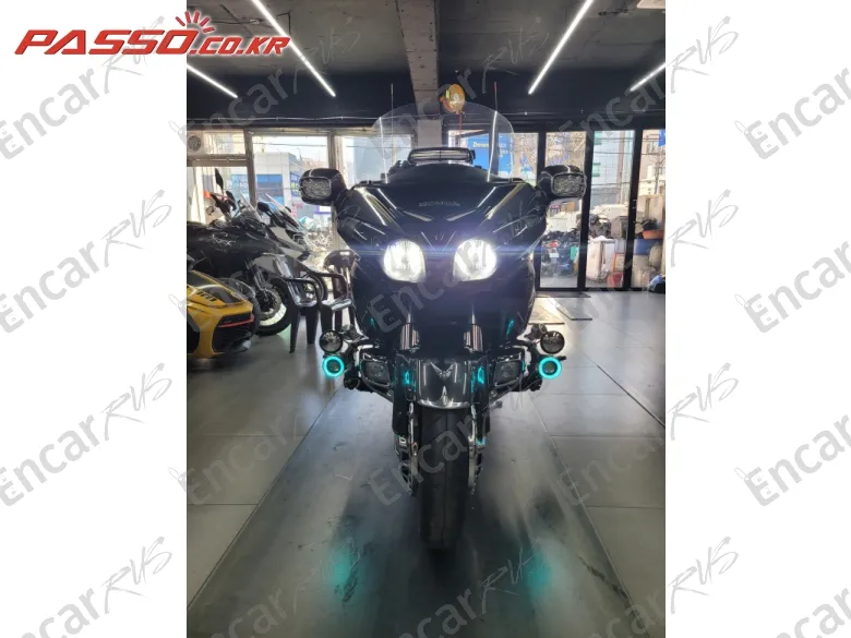 HONDA GOLDWING 1800 - фото 5