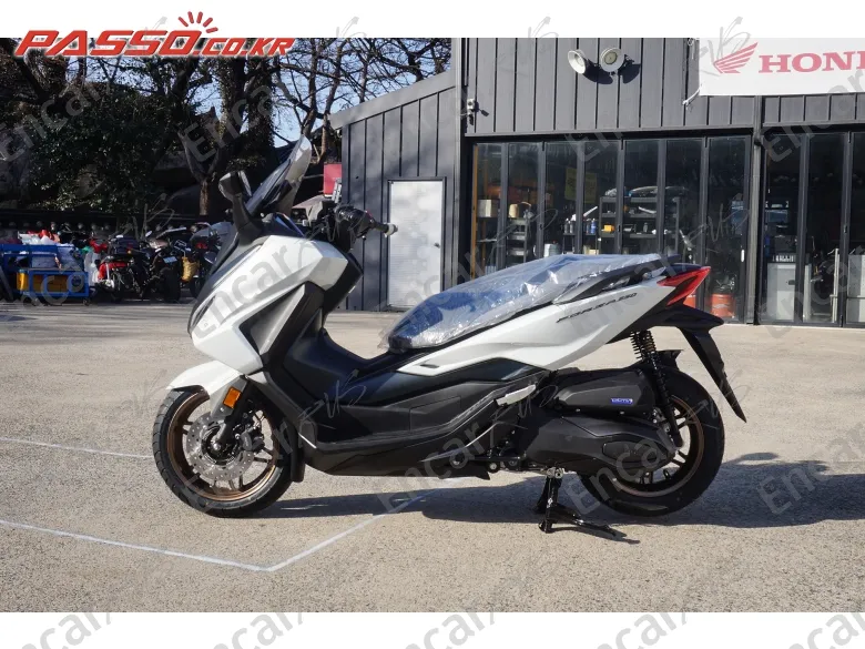 HONDA FORZA 350 - фото 1