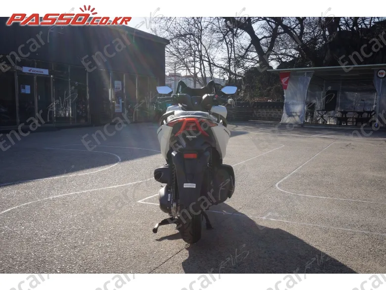 HONDA FORZA 350 - фото 2