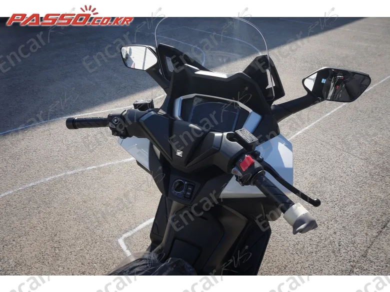 HONDA FORZA 350 - фото 3