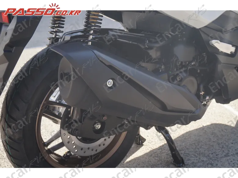 HONDA FORZA 350 - фото 6