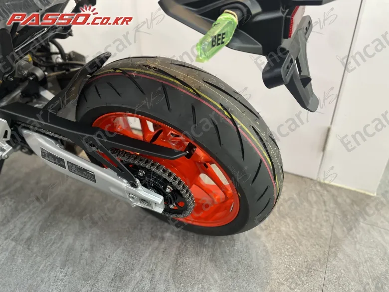 YAMAHA XSR 900 GP - фото 5