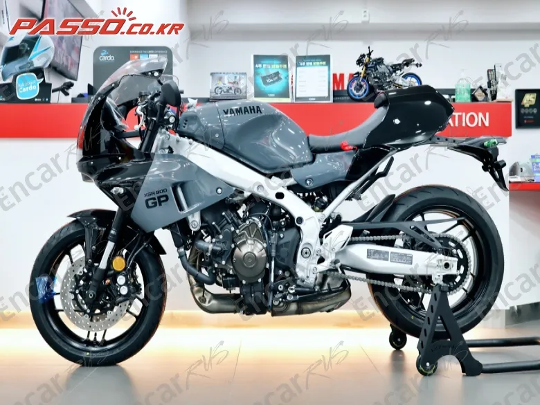 YAMAHA XSR 900 GP - фото 1