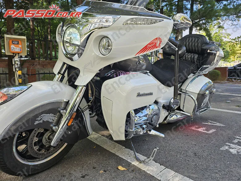 Indian Chief Roadmaster - фото 3