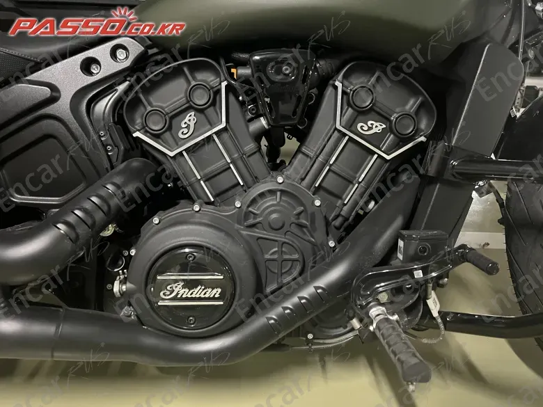 Indian Scout Rogue - фото 4