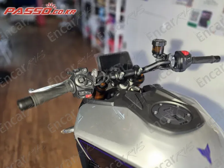 YAMAHA MT 09 SP - фото 3