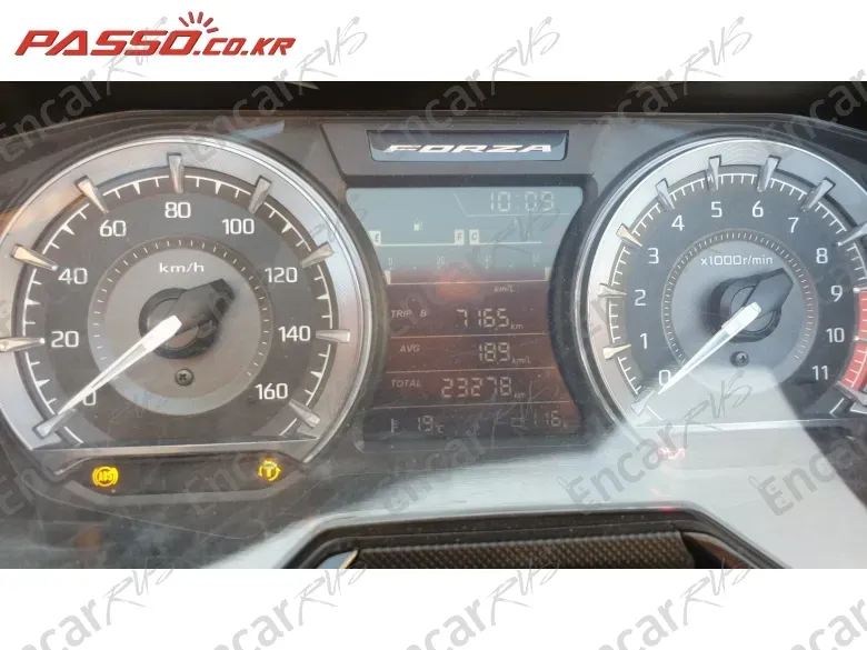 HONDA FORZA 350 - фото 3