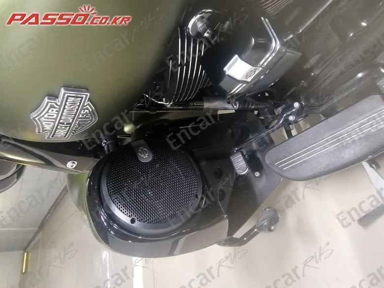 HARLEY-DAVIDSON ROAD KING SPECIAL - фото 5