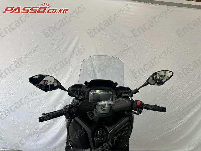 YAMAHA X MAX 300 ABS - фото 3