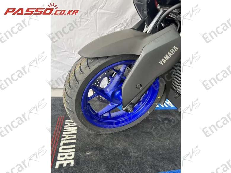YAMAHA X MAX 300 ABS - фото 5