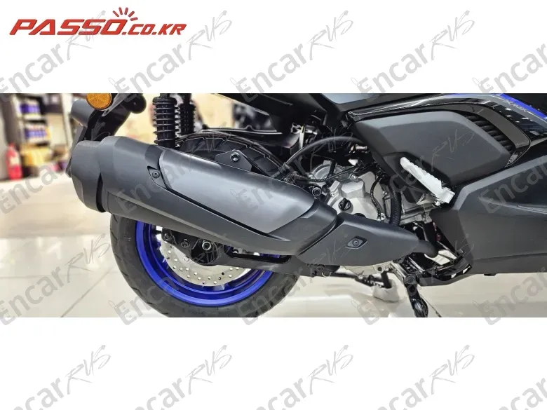 YAMAHA X MAX 300 ABS - фото 6