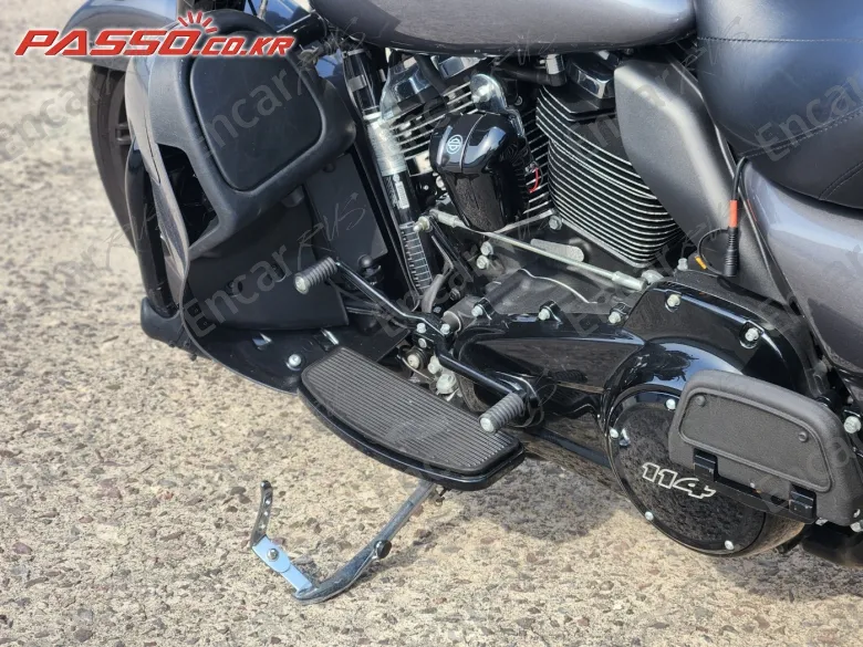 HARLEY-DAVIDSON ULTRA LIMITED - фото 6