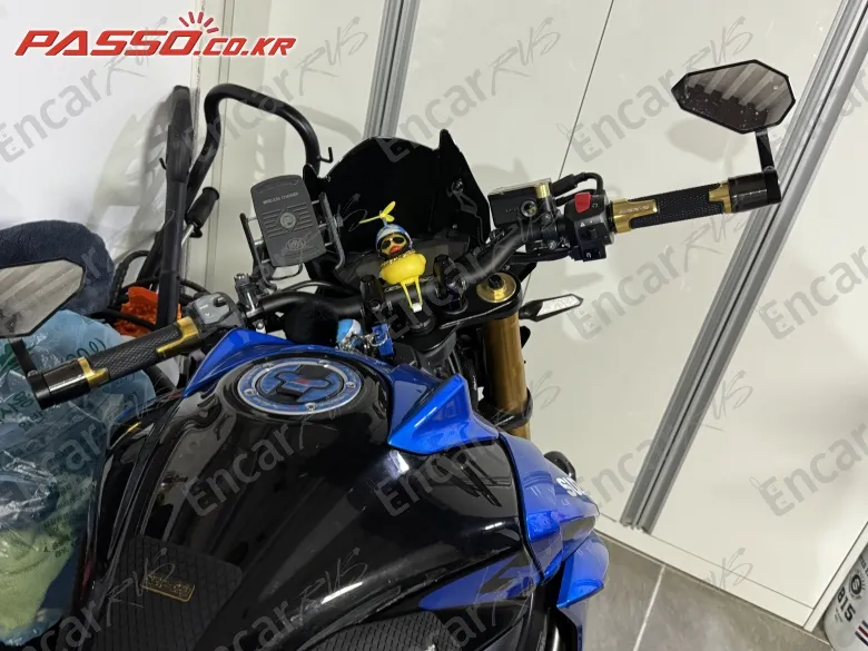 Suzuki Gsx S 750 - фото 2