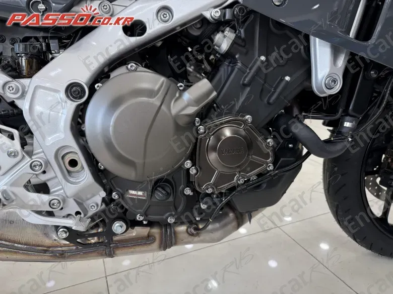 YAMAHA XSR 900 GP - фото 6
