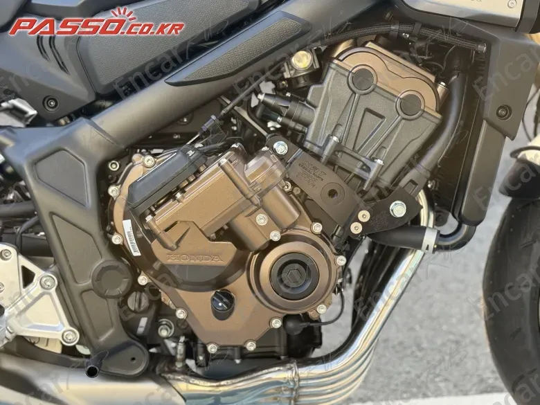 Honda Cb 650 R E-Clutch - фото 4