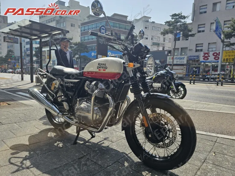 Royal Enfield Interceptor 650 - фото 2