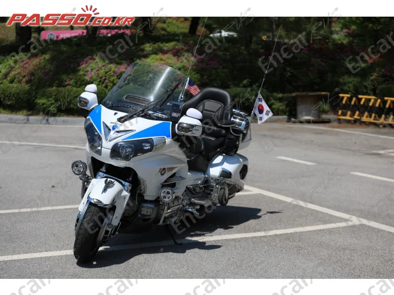 HONDA GOLDWING 1800 - фото 1