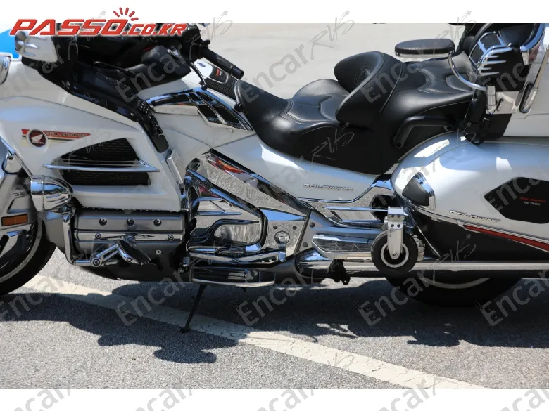 HONDA GOLDWING 1800 - фото 4