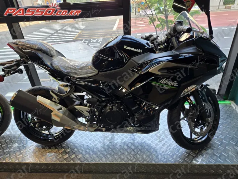 KAWASAKI ZX 500 R - фото 0
