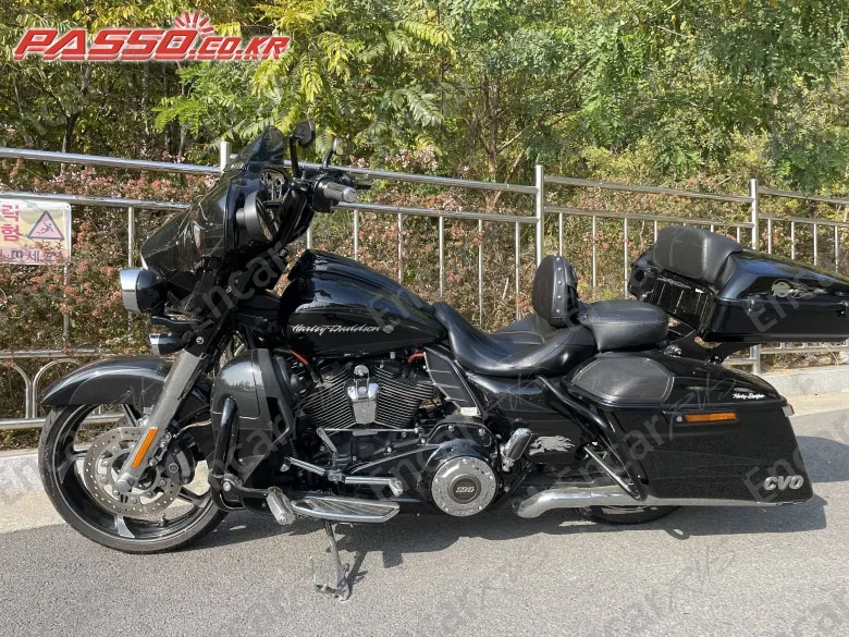 HARLEY-DAVIDSON FLHXSE - фото 1