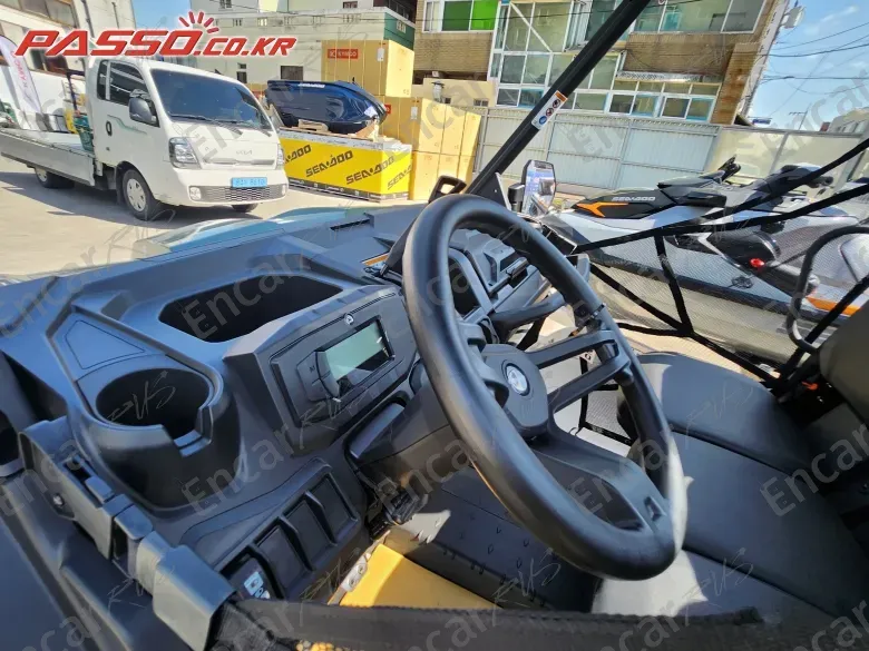 BRP CAN-AM DEFENDER 6x6 DPS - фото 3