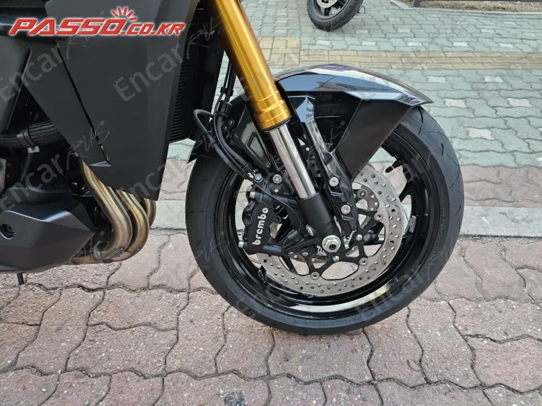 Suzuki Gsx S 1000 Gx - фото 5