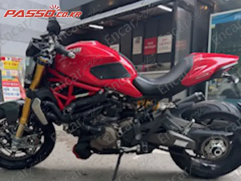 Ducati Monster 1200 S - фото 1