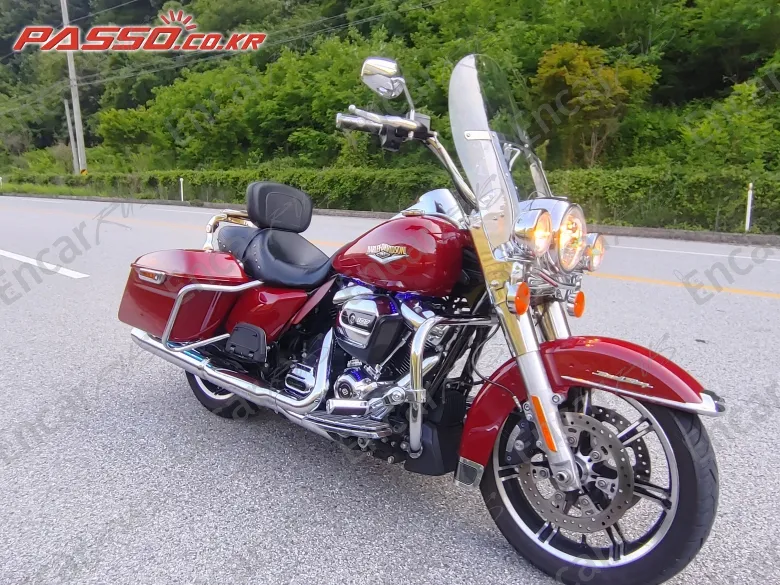Harley-Davidson Flhr