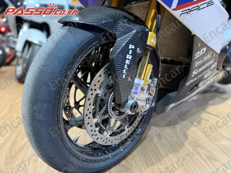 Bmw Hp4 Race - фото 5
